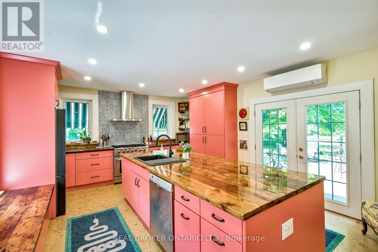 519 QUEENSTON ROAD - 12