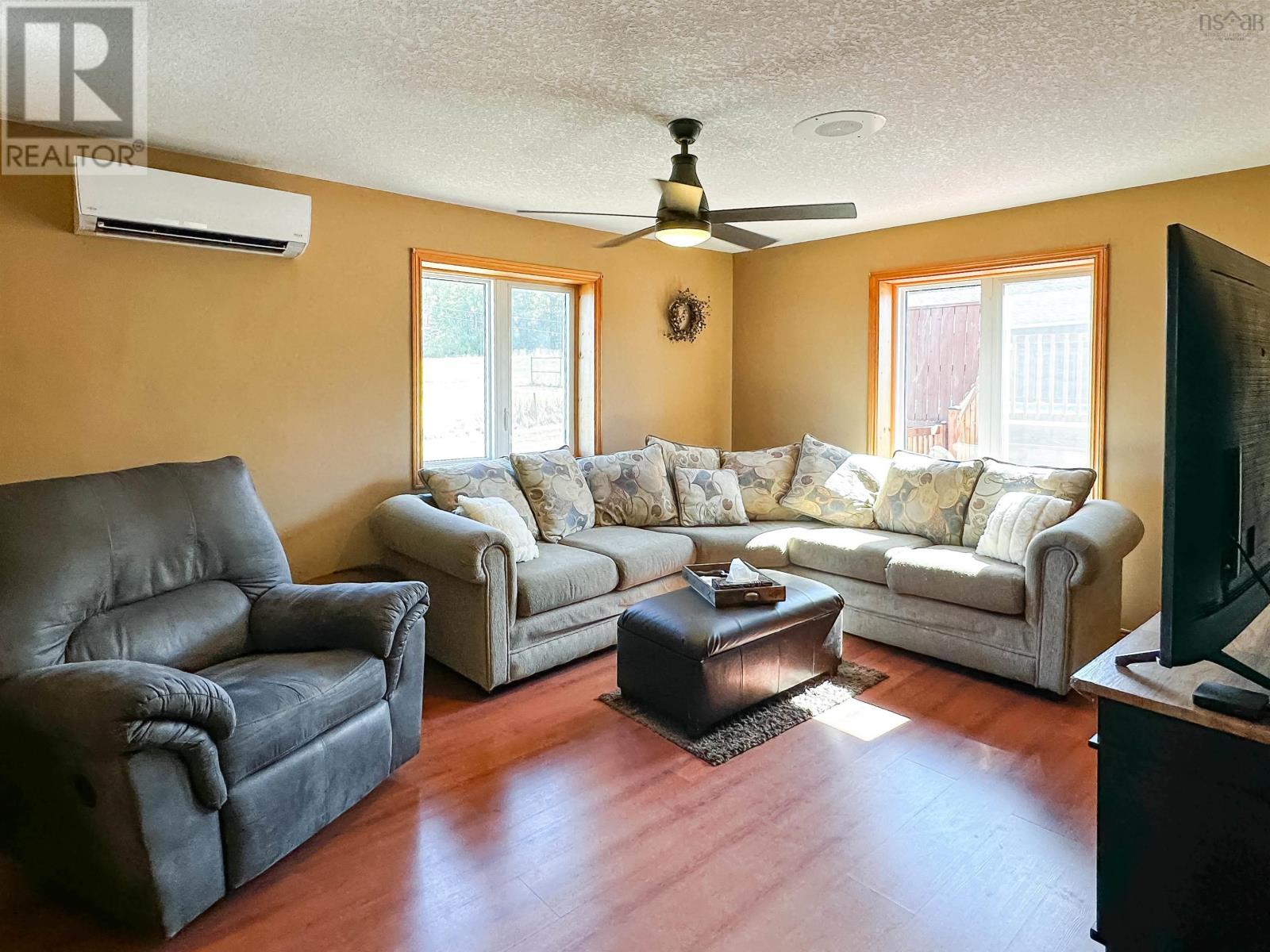 900 Harmony Road - 17