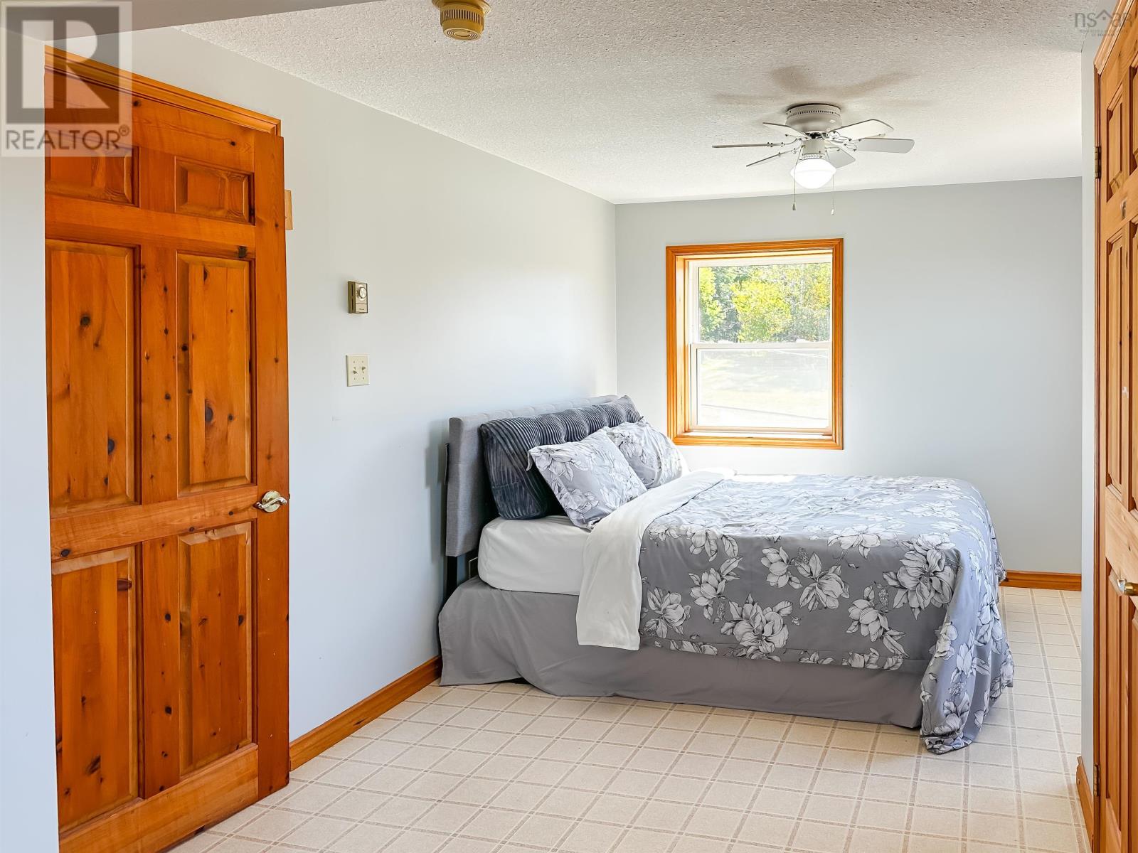 900 Harmony Road - 29