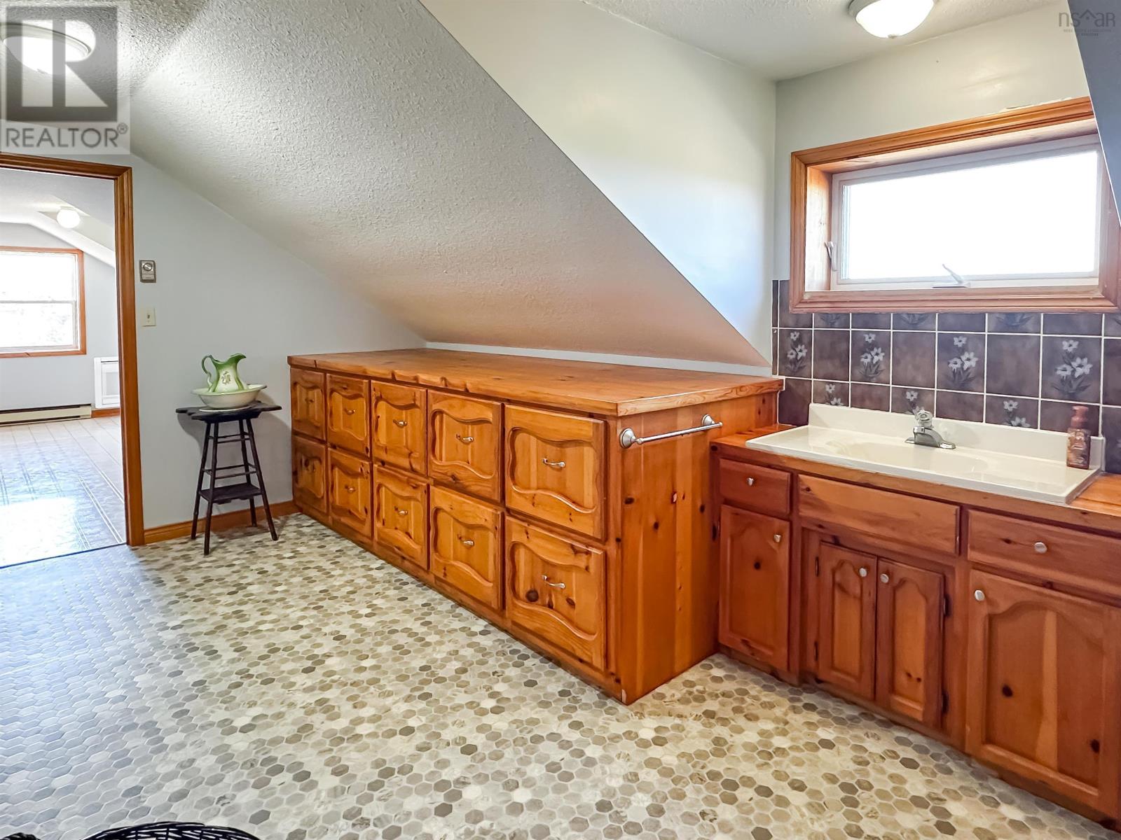 900 Harmony Road - 35
