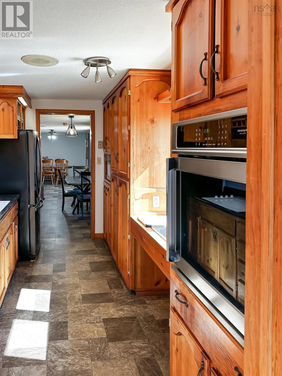 900 Harmony Road - 12