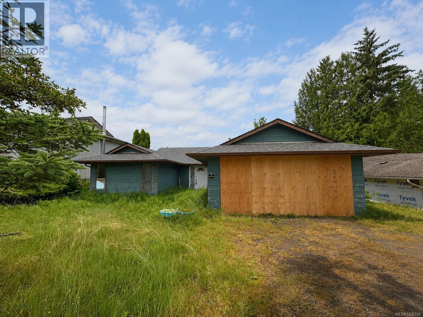 5120 Peel St - 1