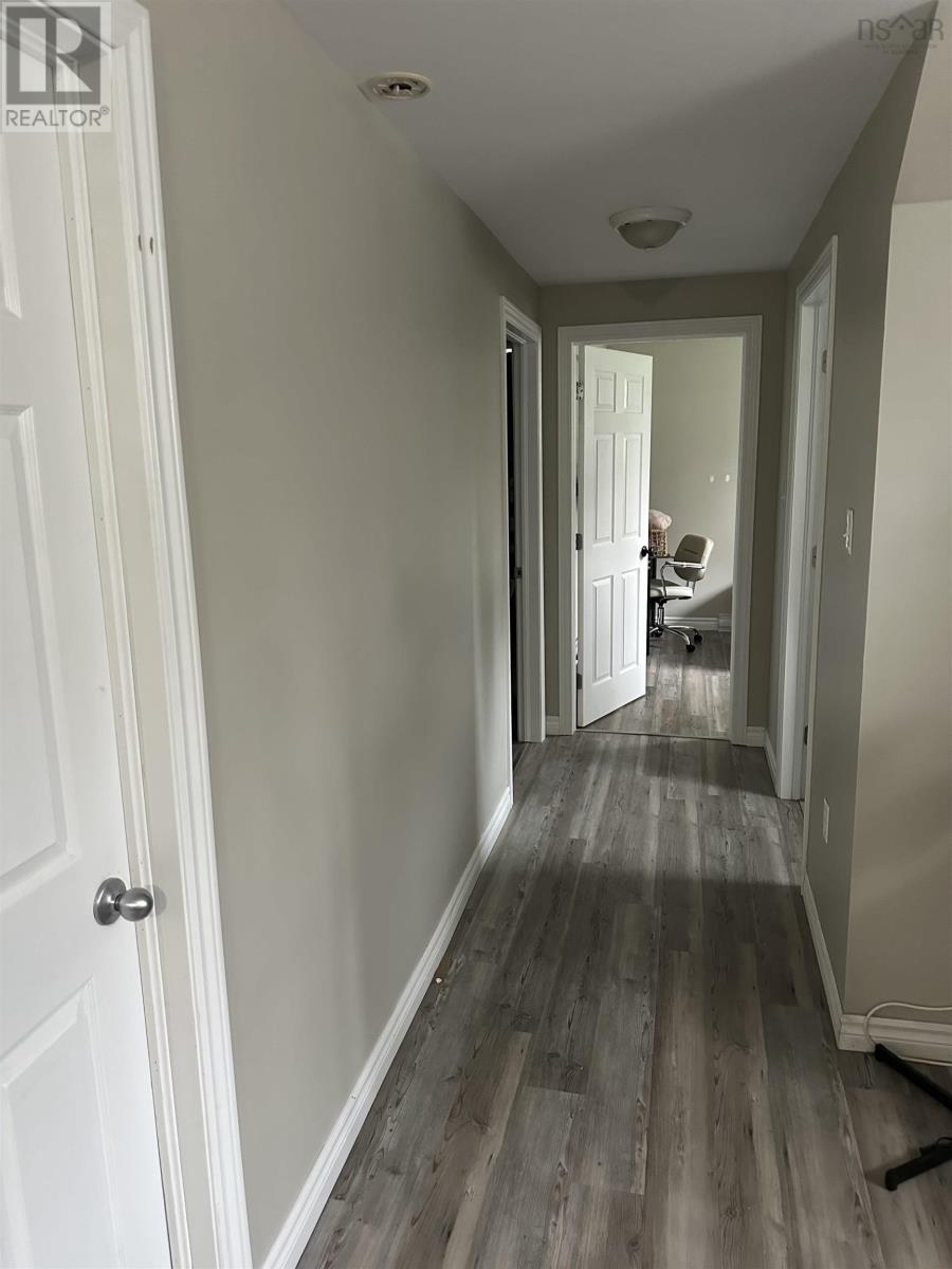 32 Greening Drive - 21