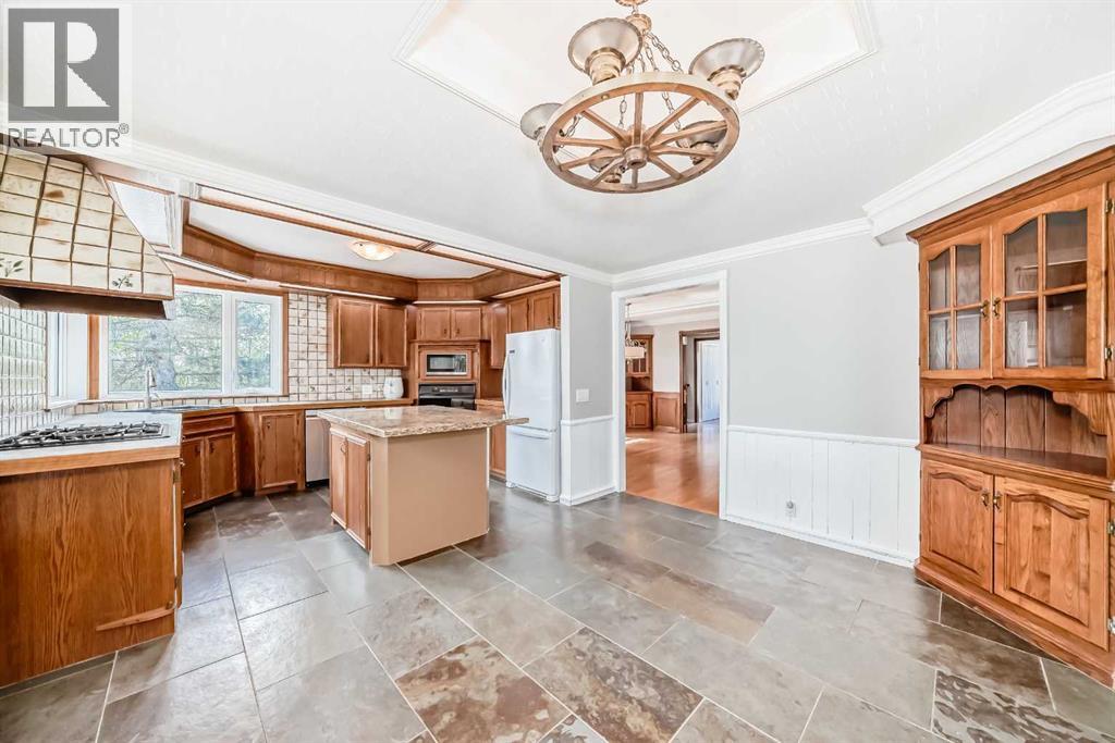 200, 242117 1280 Drive W — photo 9