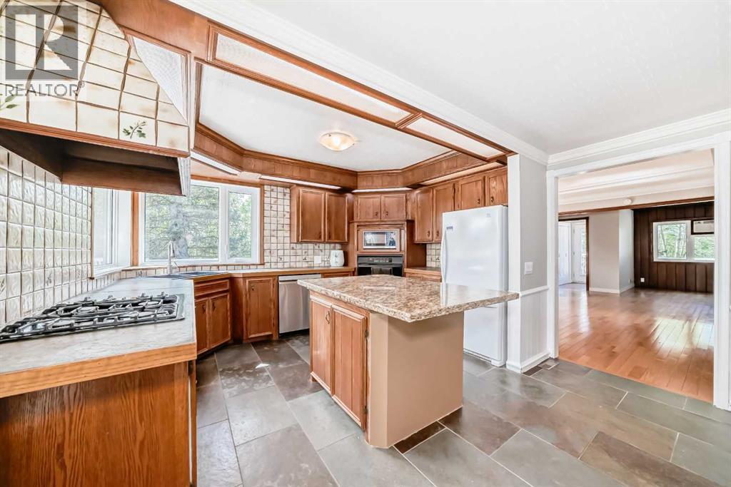 200, 242117 1280 Drive W — photo 8