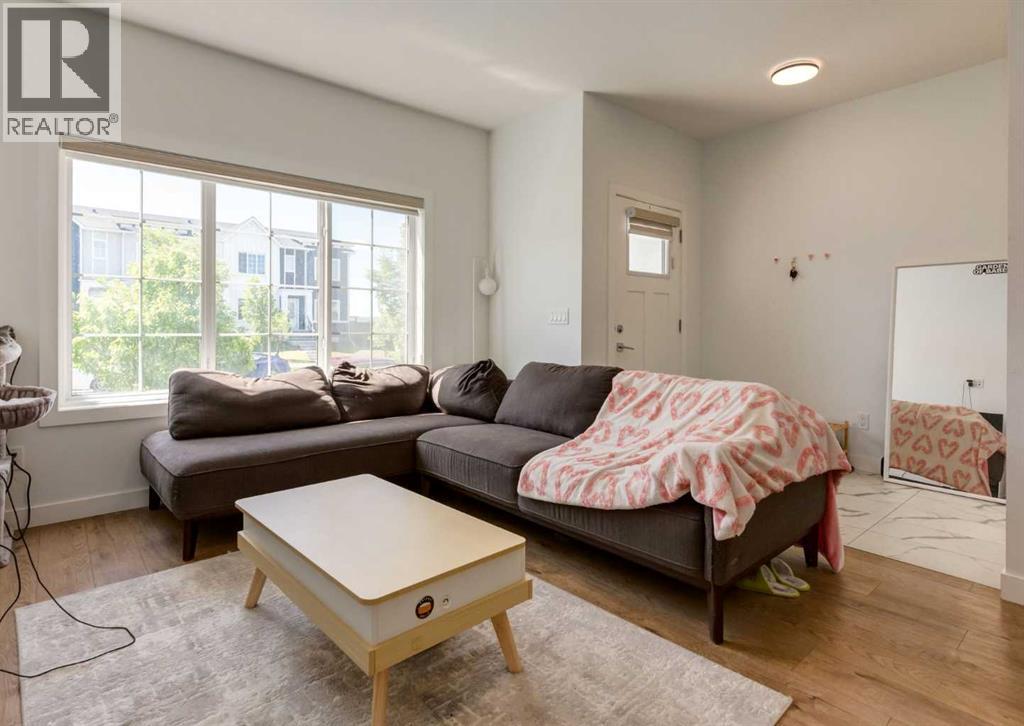 7386 202 Avenue SE — photo 6