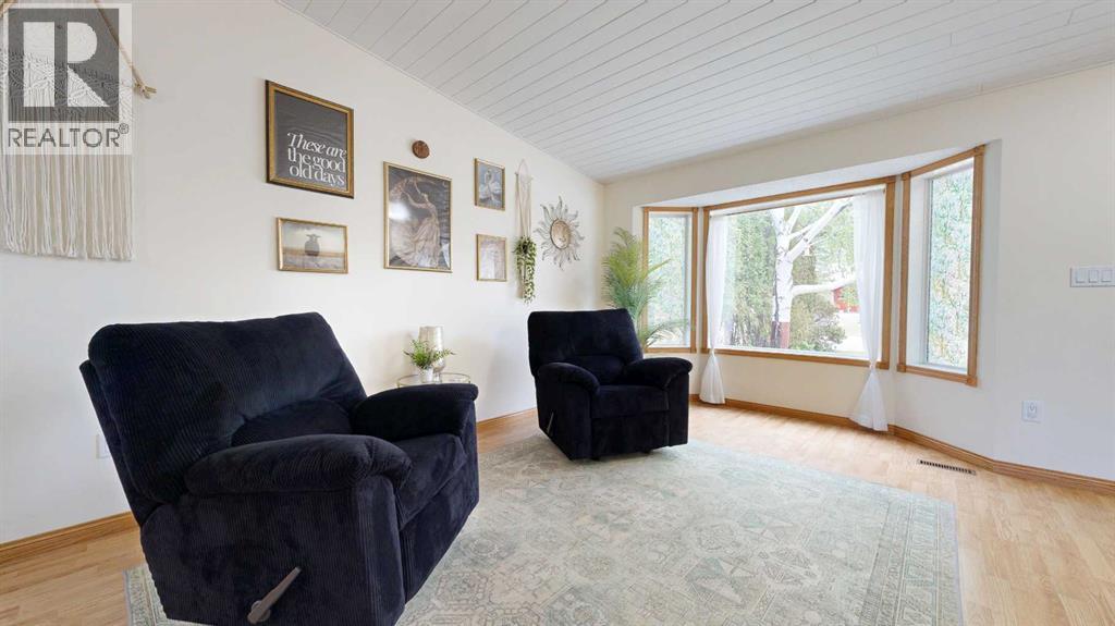 9413 64 Avenue - photo 4