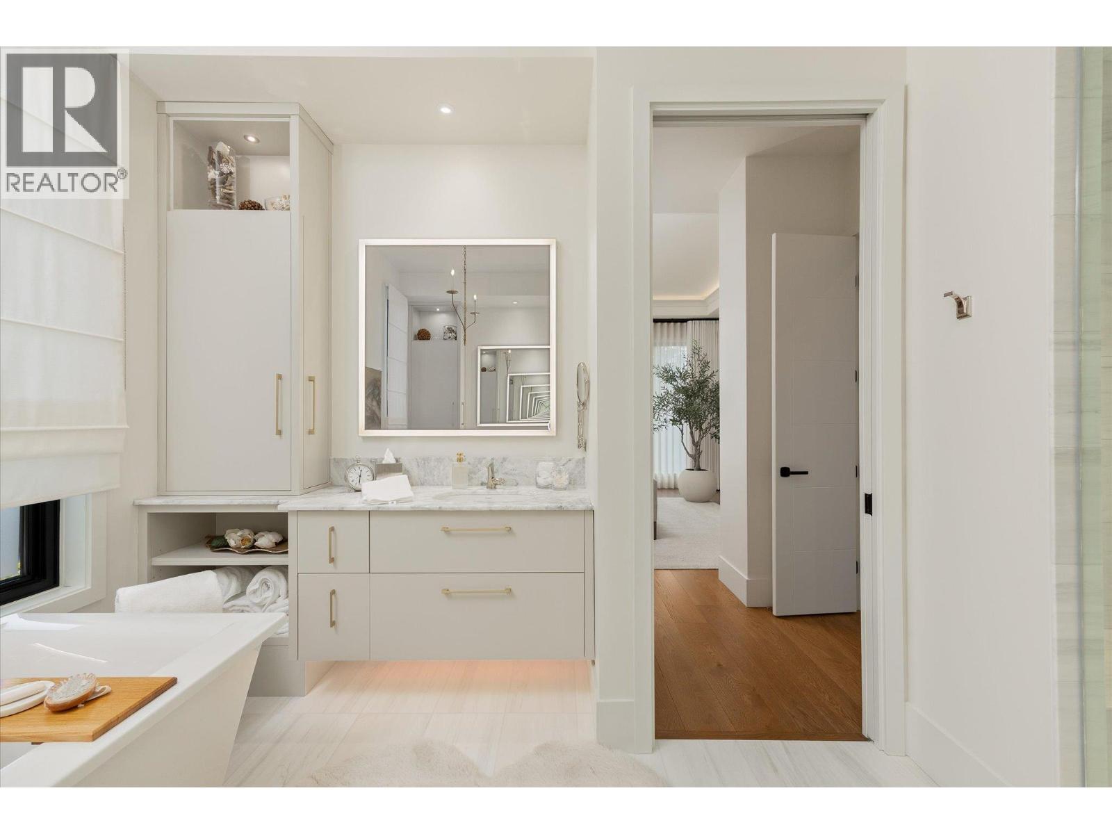818 Brassey Place - 40
