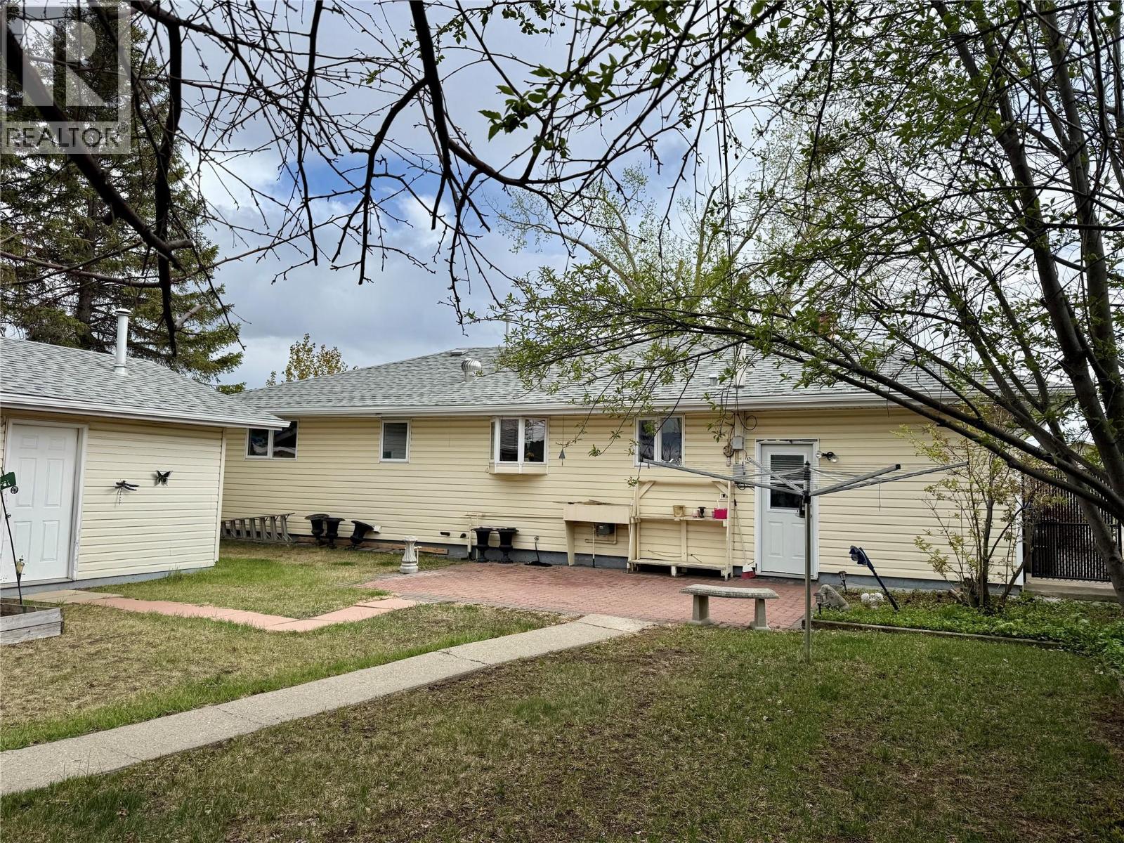 1300 116 Avenue - 21