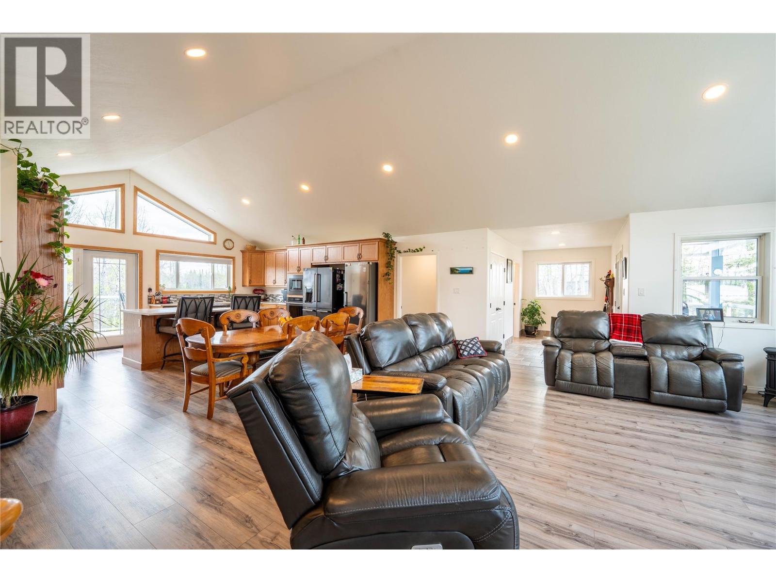 5266 West Arras Road - 10