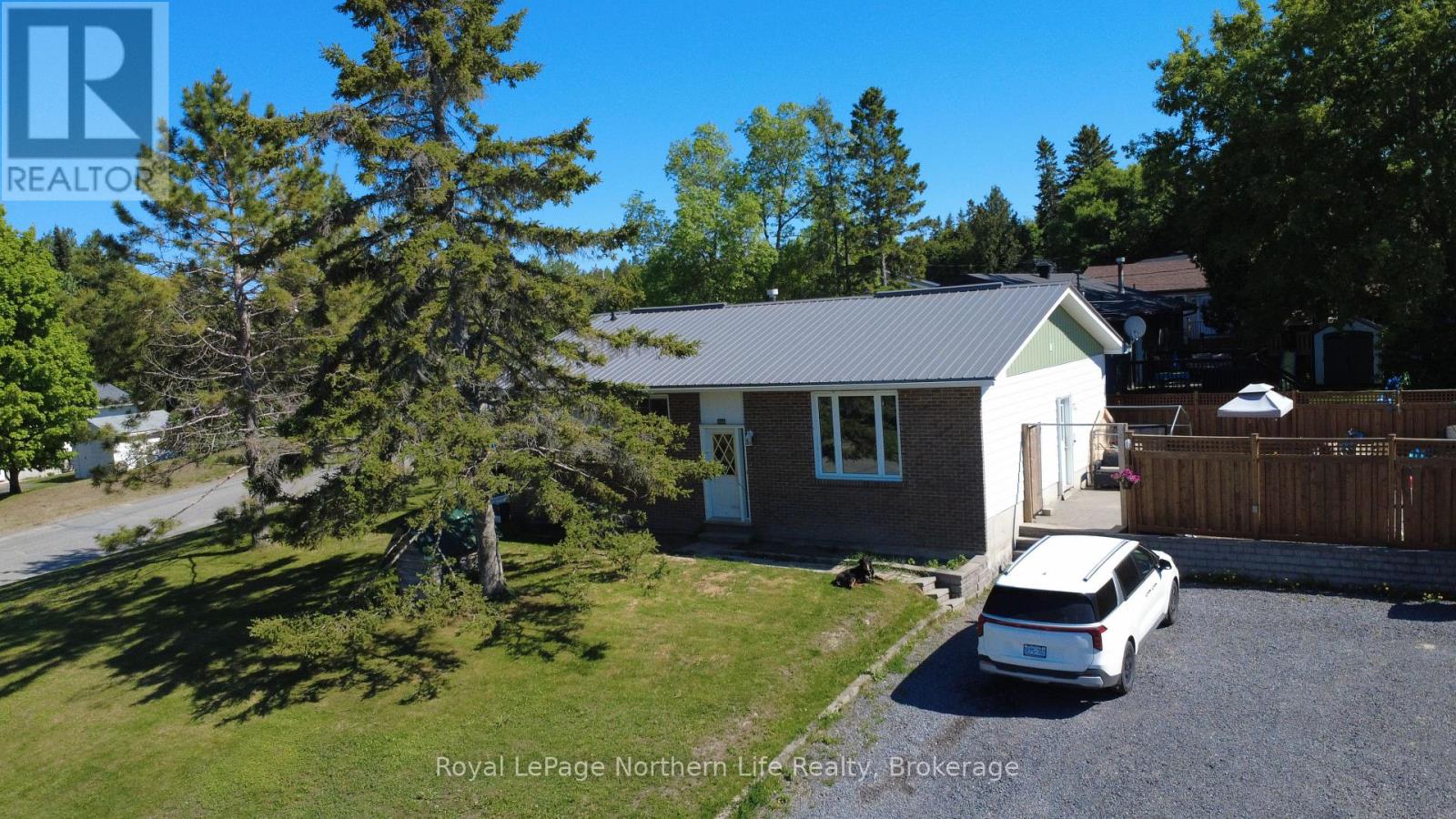 542 AGNES AVENUE - 1