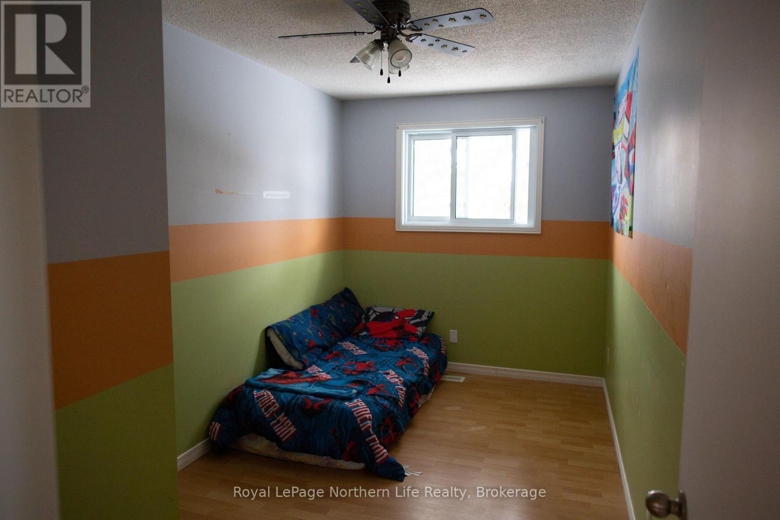 542 AGNES AVENUE - 20
