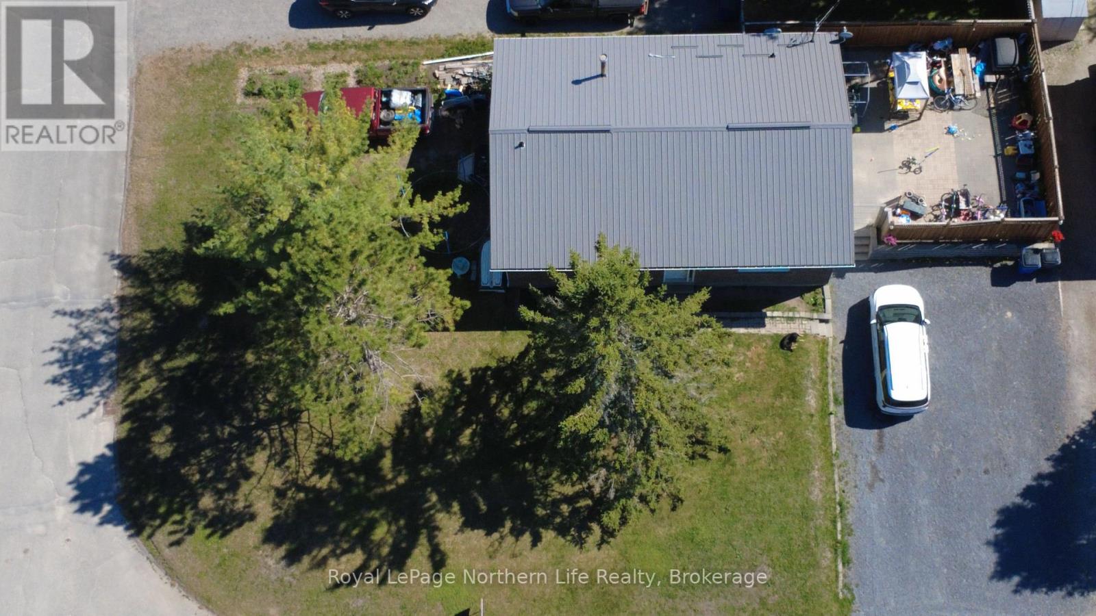 542 AGNES AVENUE - 4