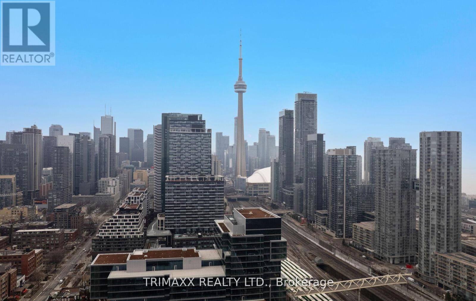 Listing photo of 403 - 60 BATHURST STREET