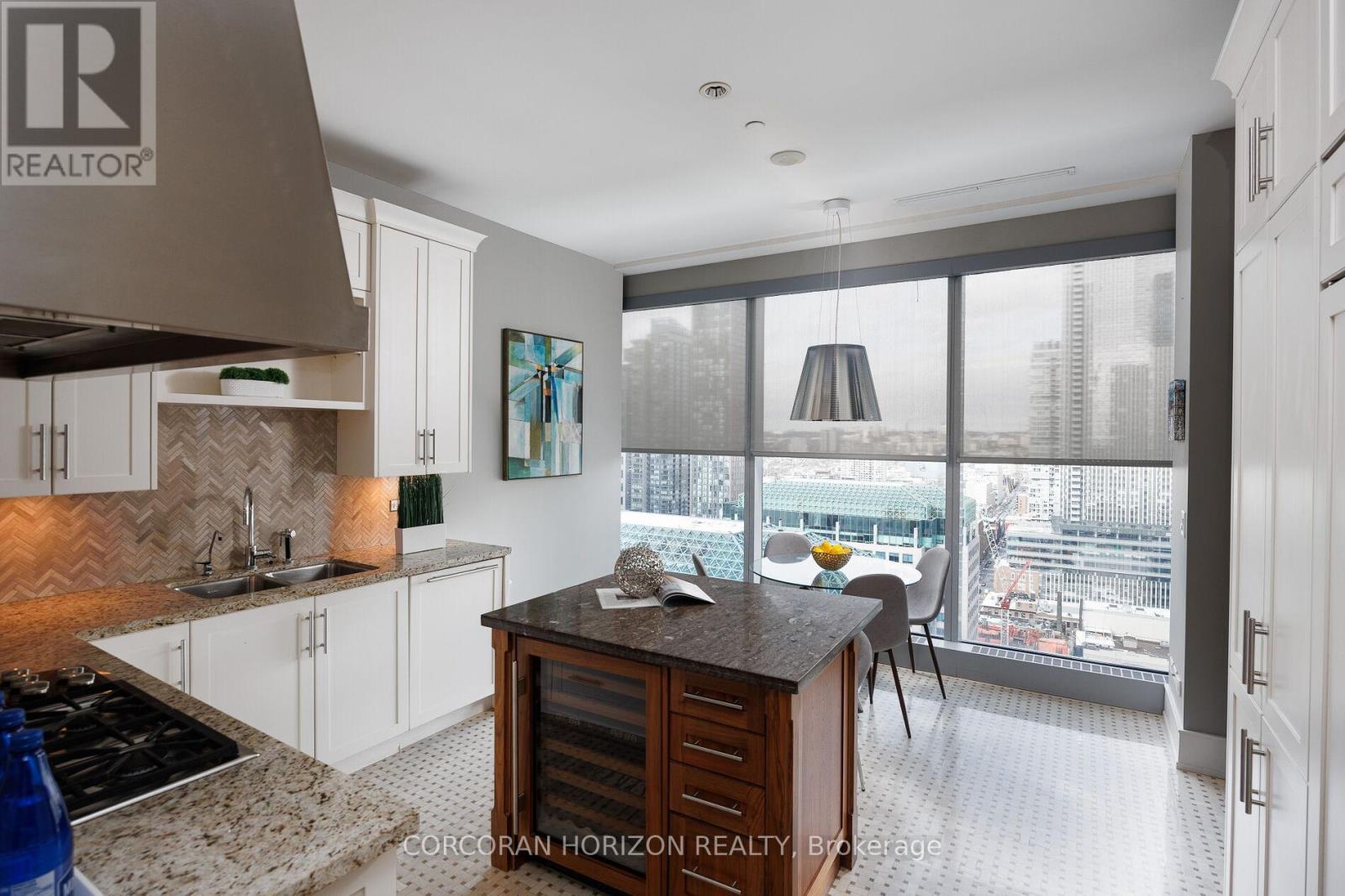 #2403 183 WELLINGTON STREET W - 16