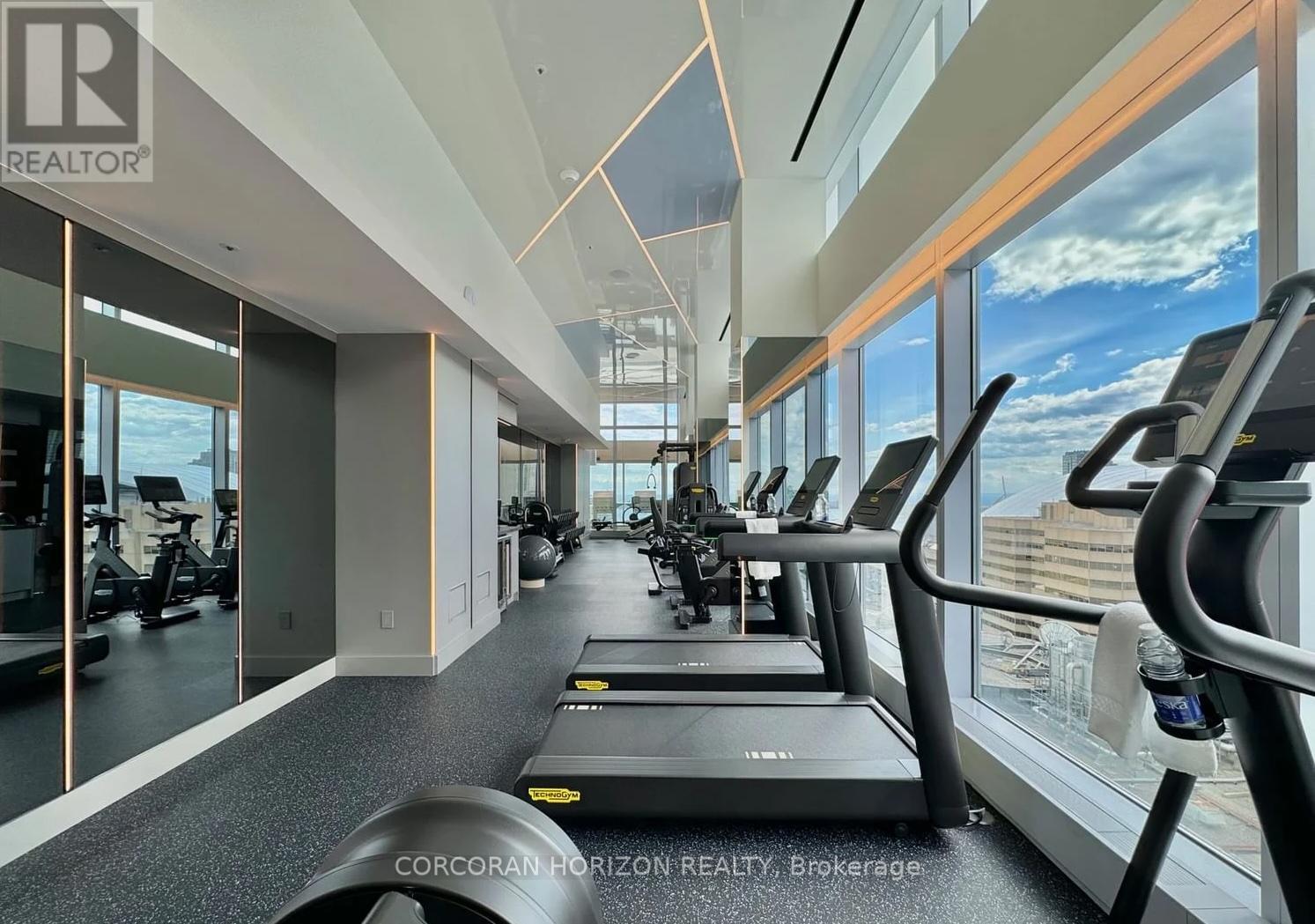 #2403 183 WELLINGTON STREET W - 33