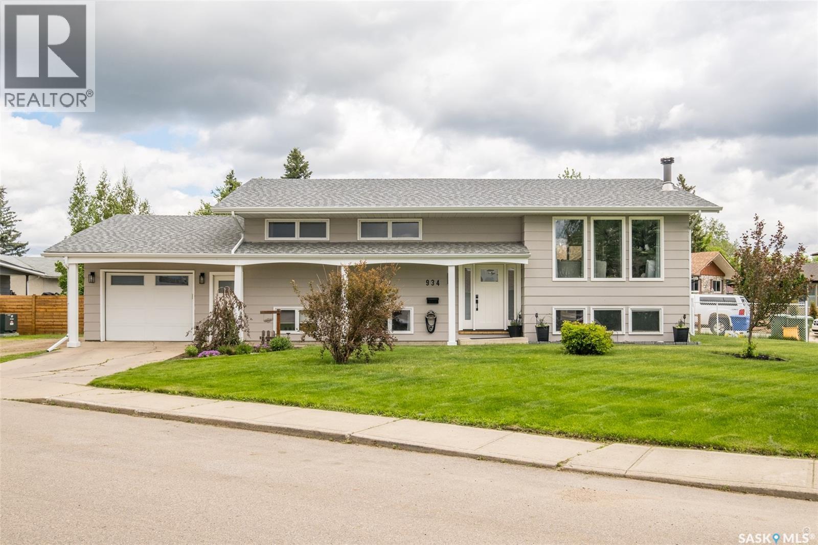 934 King PLACE - 1