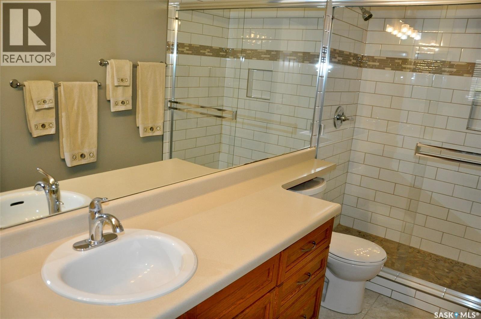 207 215 Berini DRIVE — photo 19