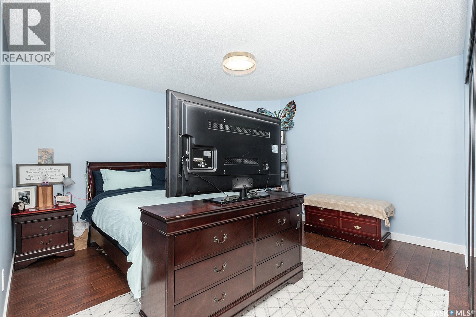 101 314 Tait CRESCENT — photo 11