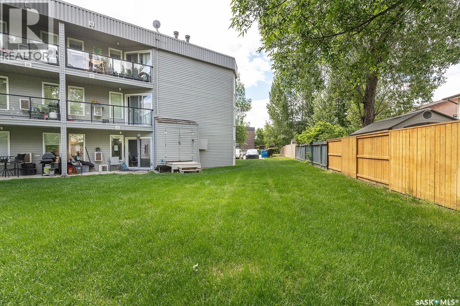 101 314 Tait CRESCENT — photo 16