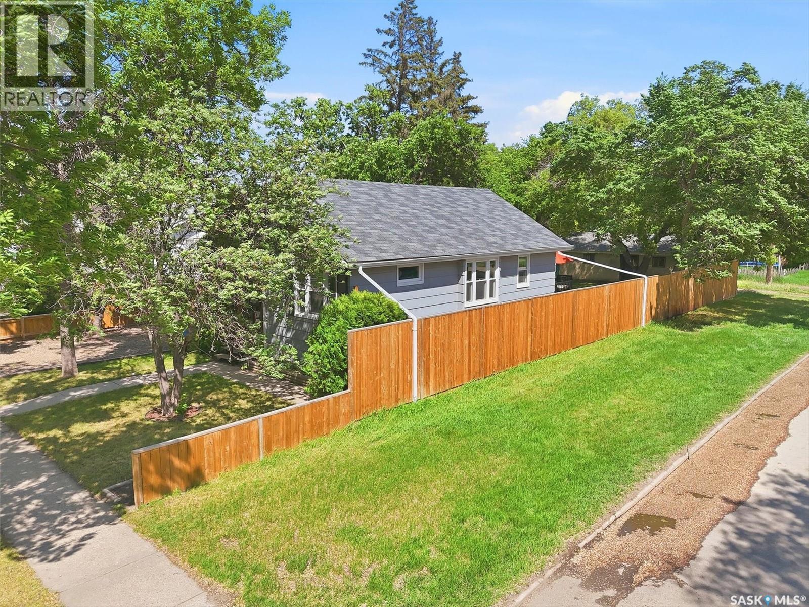 1602 C AVENUE N — photo 40