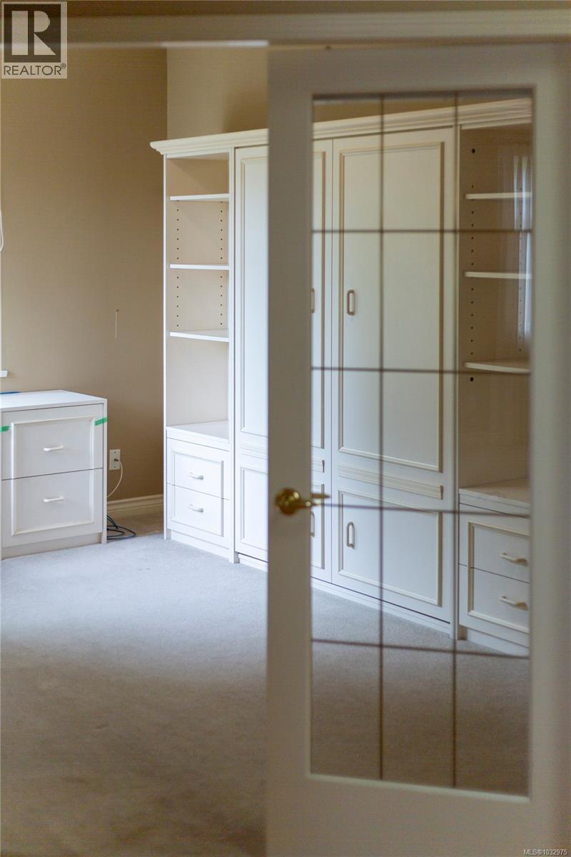 #15 3281 Maplewood Rd - 14