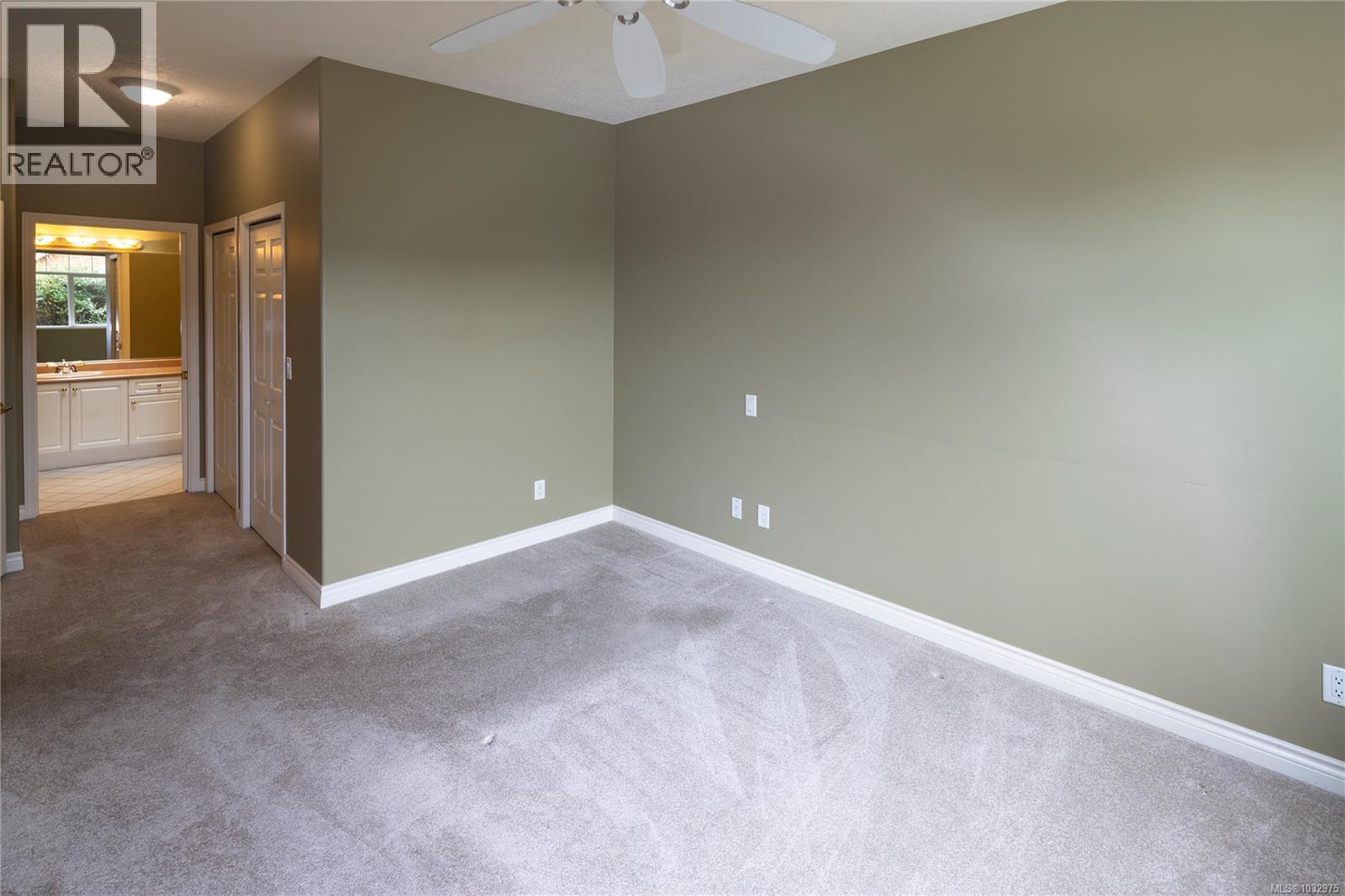 #15 3281 Maplewood Rd - 16