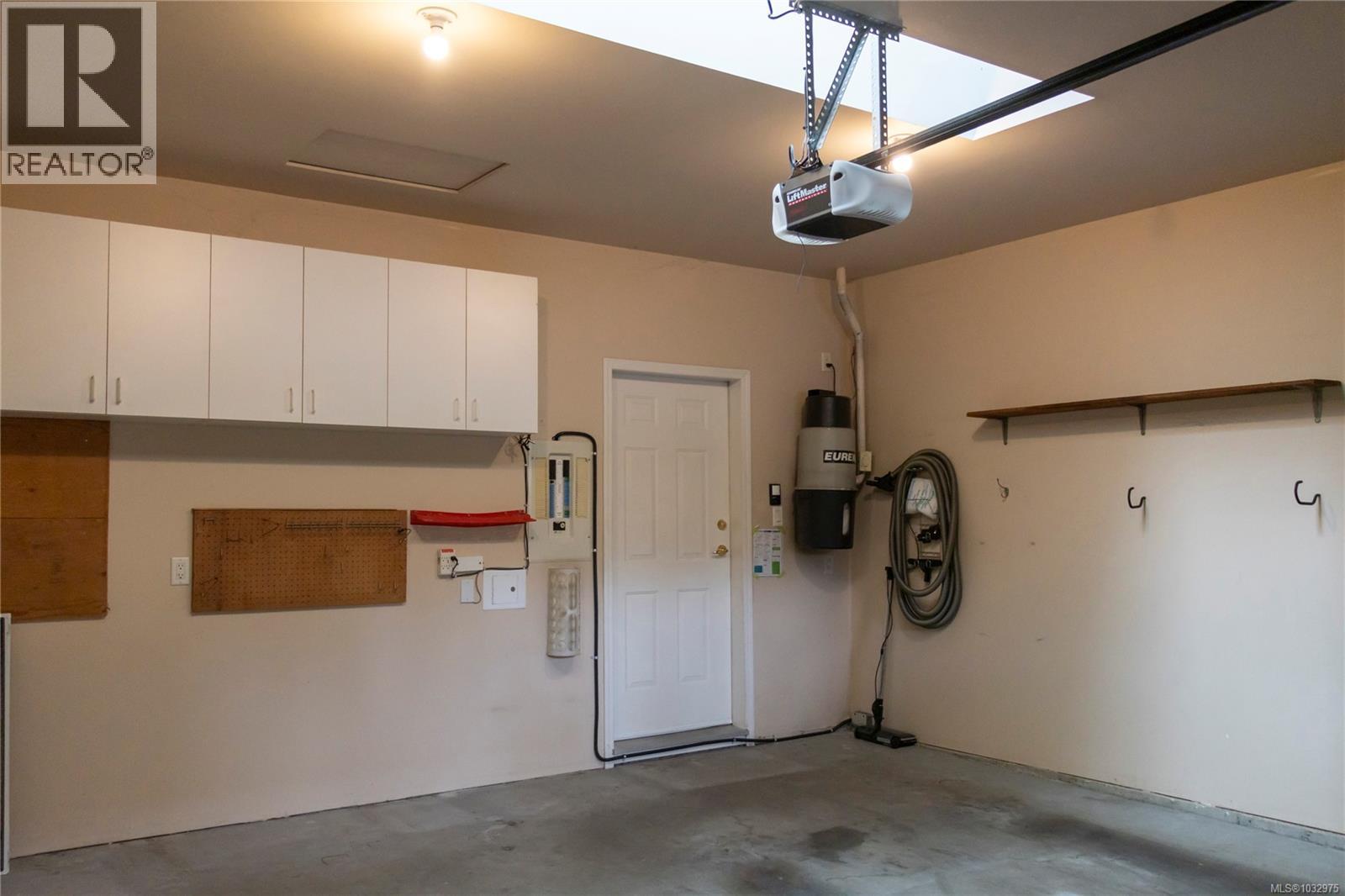 #15 3281 Maplewood Rd - 20
