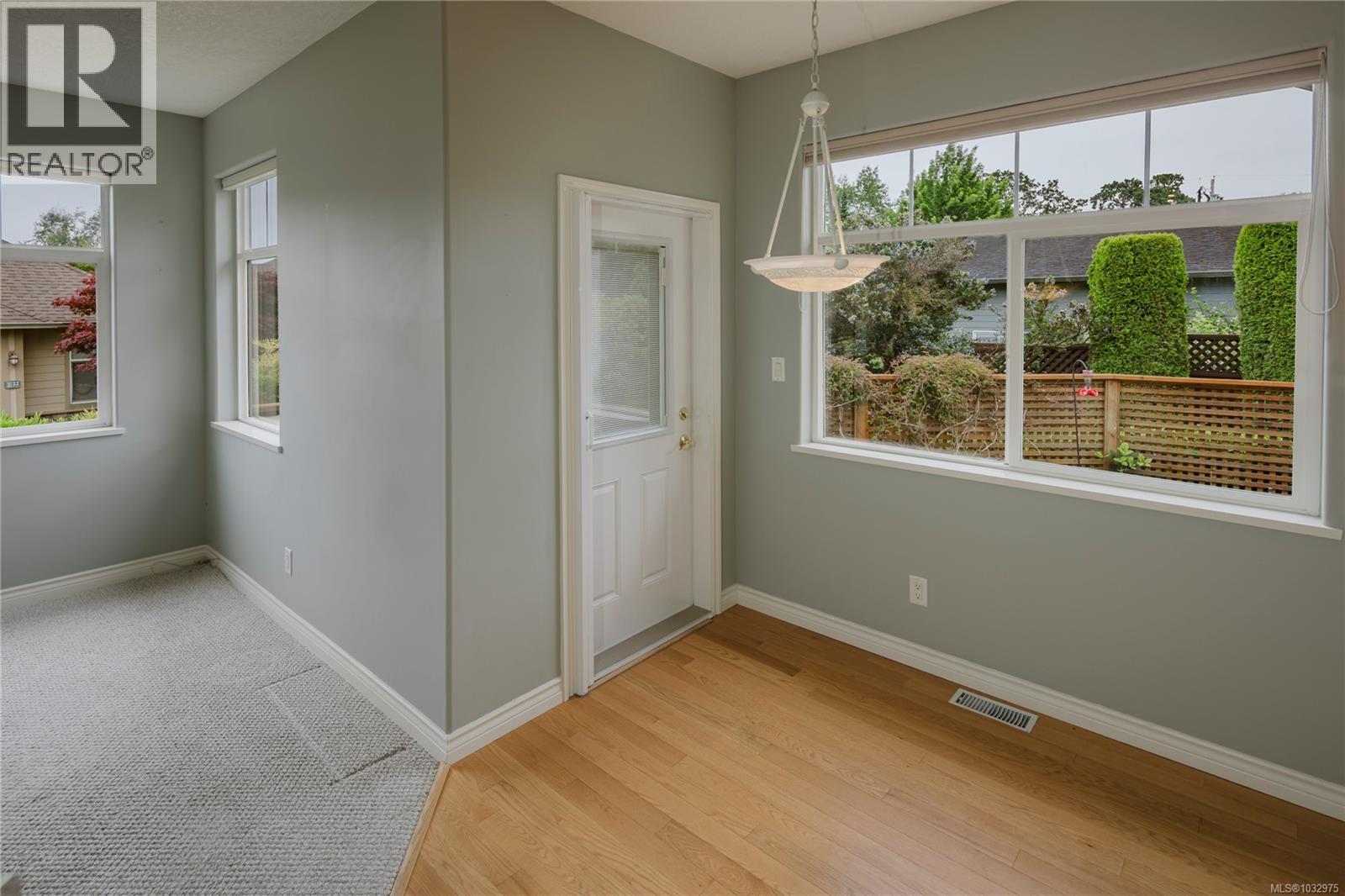 #15 3281 Maplewood Rd - 9