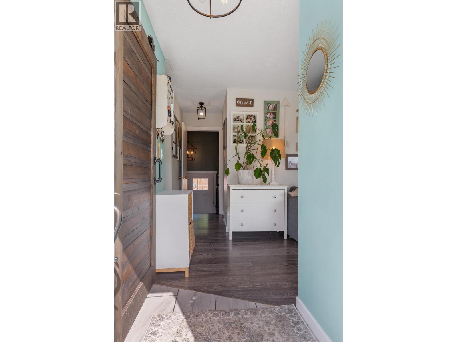 3908 ENEMARK CRESCENT - 2