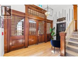 599 King George Highway, photo 2