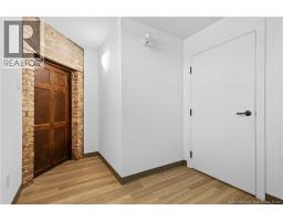 599 King George Highway, photo 18