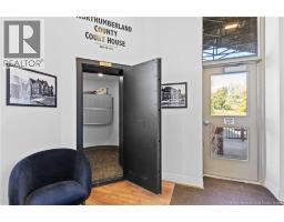 599 King George Highway, photo 11