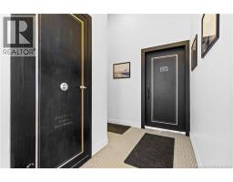 599 King George Highway, photo 13