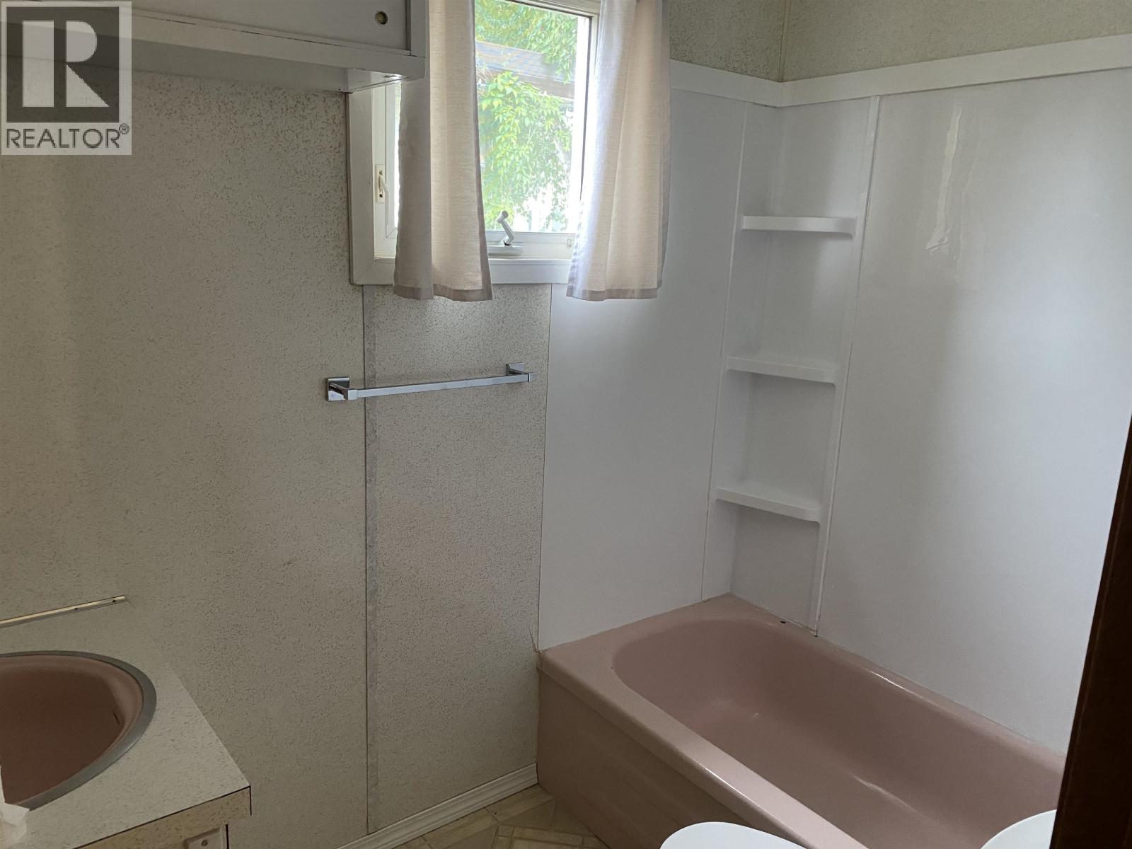 1822 OAK STREET - 11
