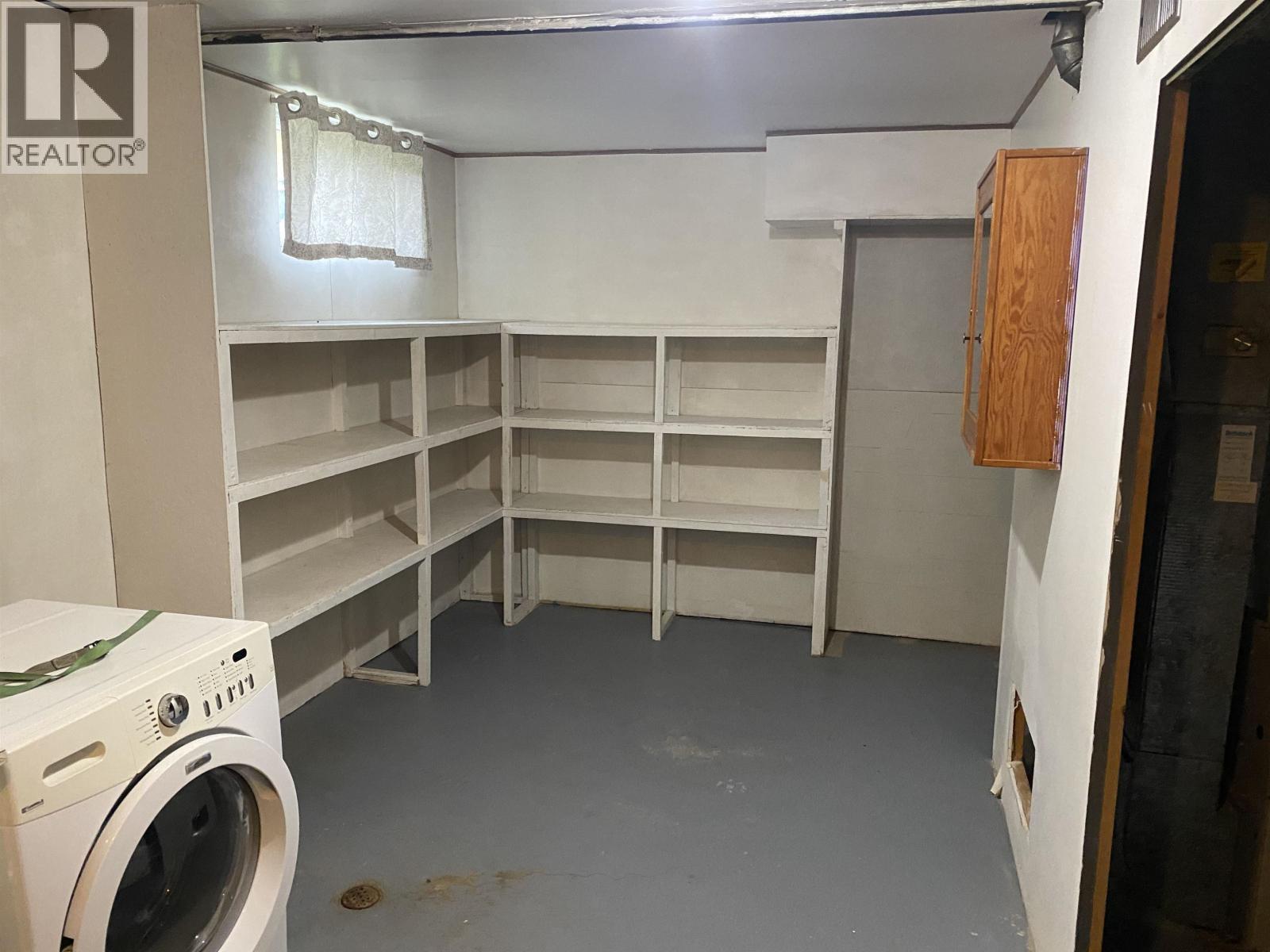 1822 OAK STREET - 16