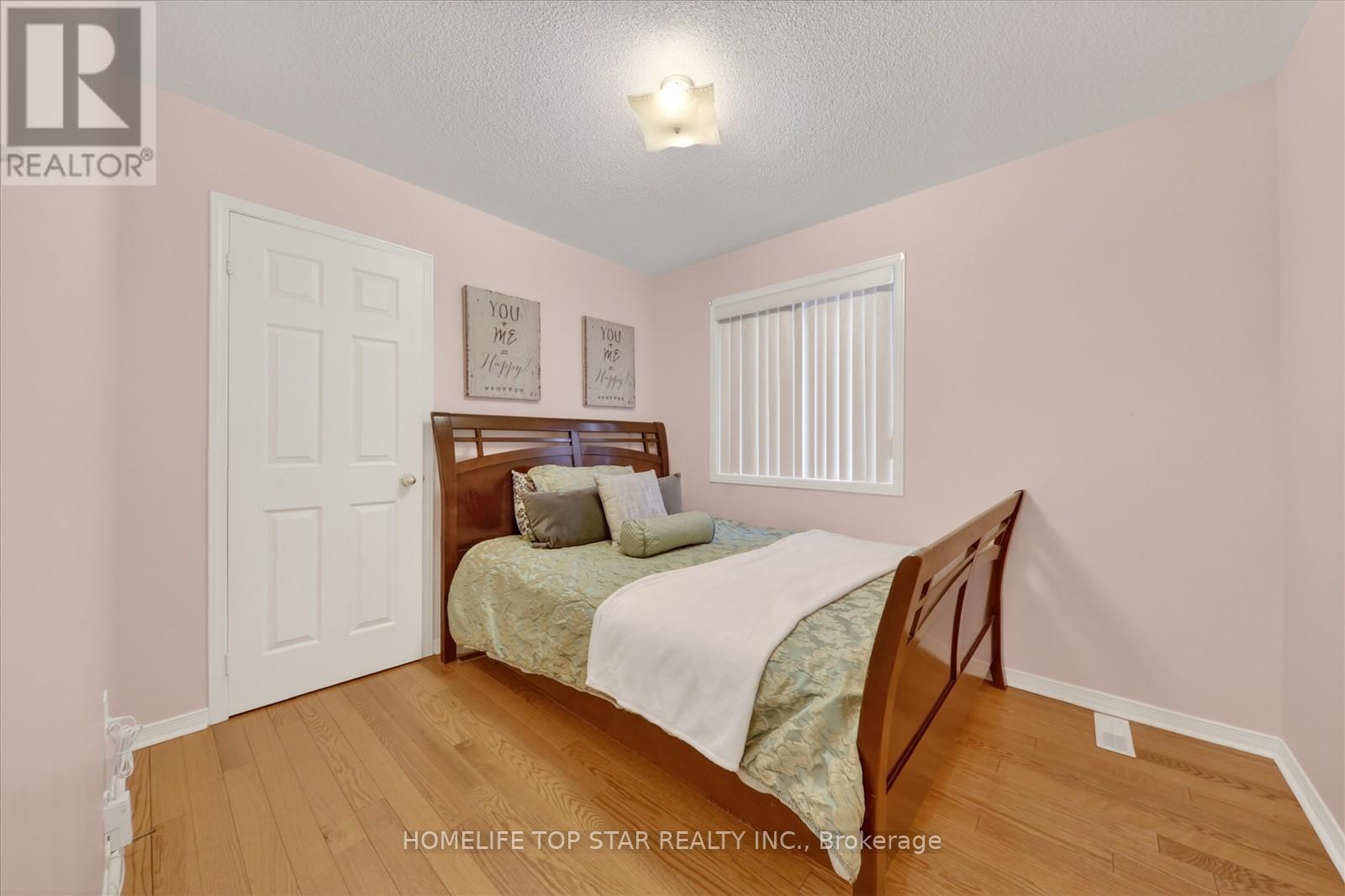 27 LAHORE CRESCENT - 25