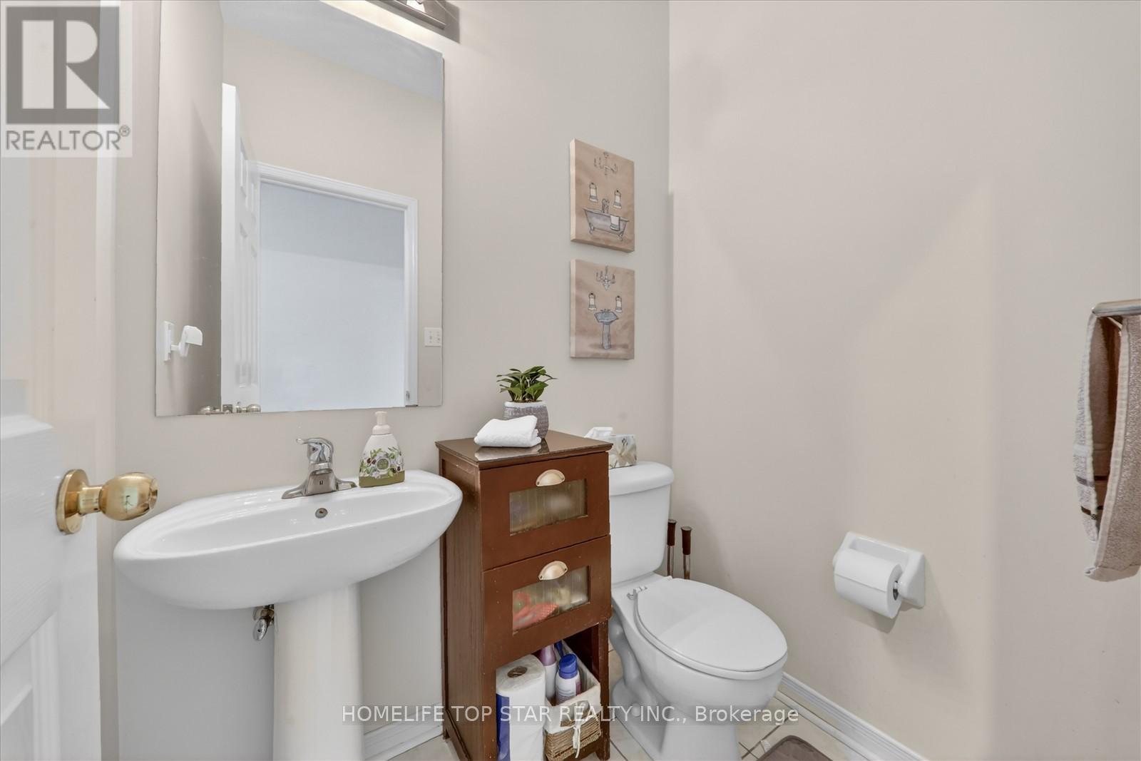 27 LAHORE CRESCENT - 8