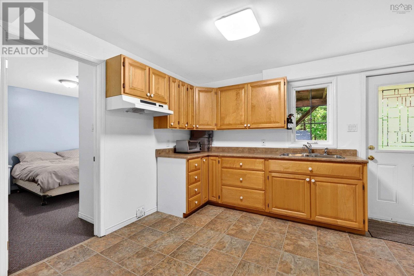 Property 33 of 47 of 7 Parkview Lane