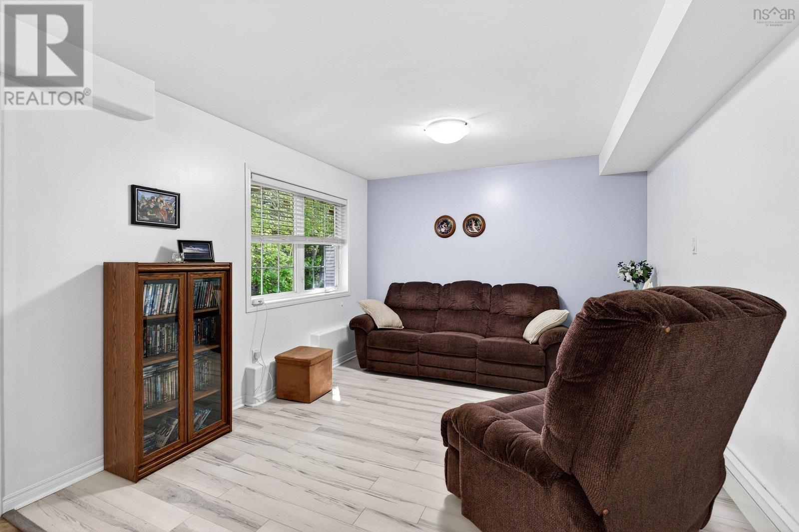 Property 7 of 47 of 7 Parkview Lane