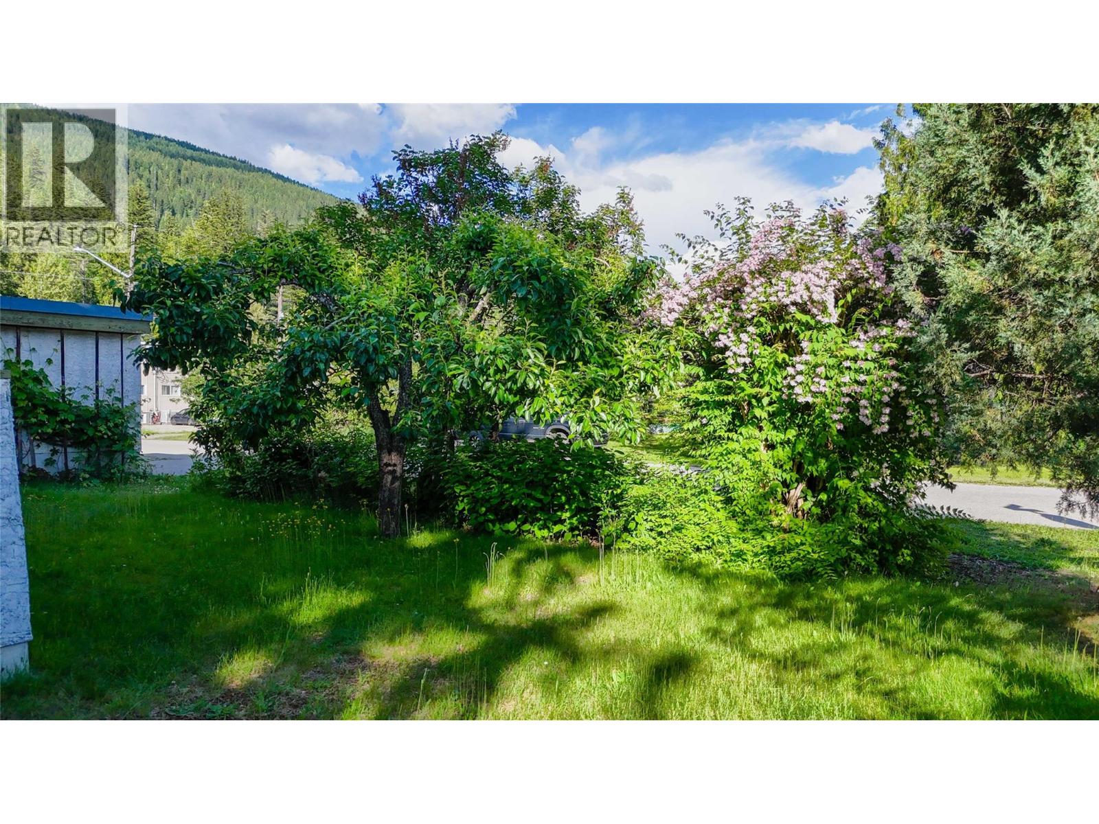 1202 First Street - 29