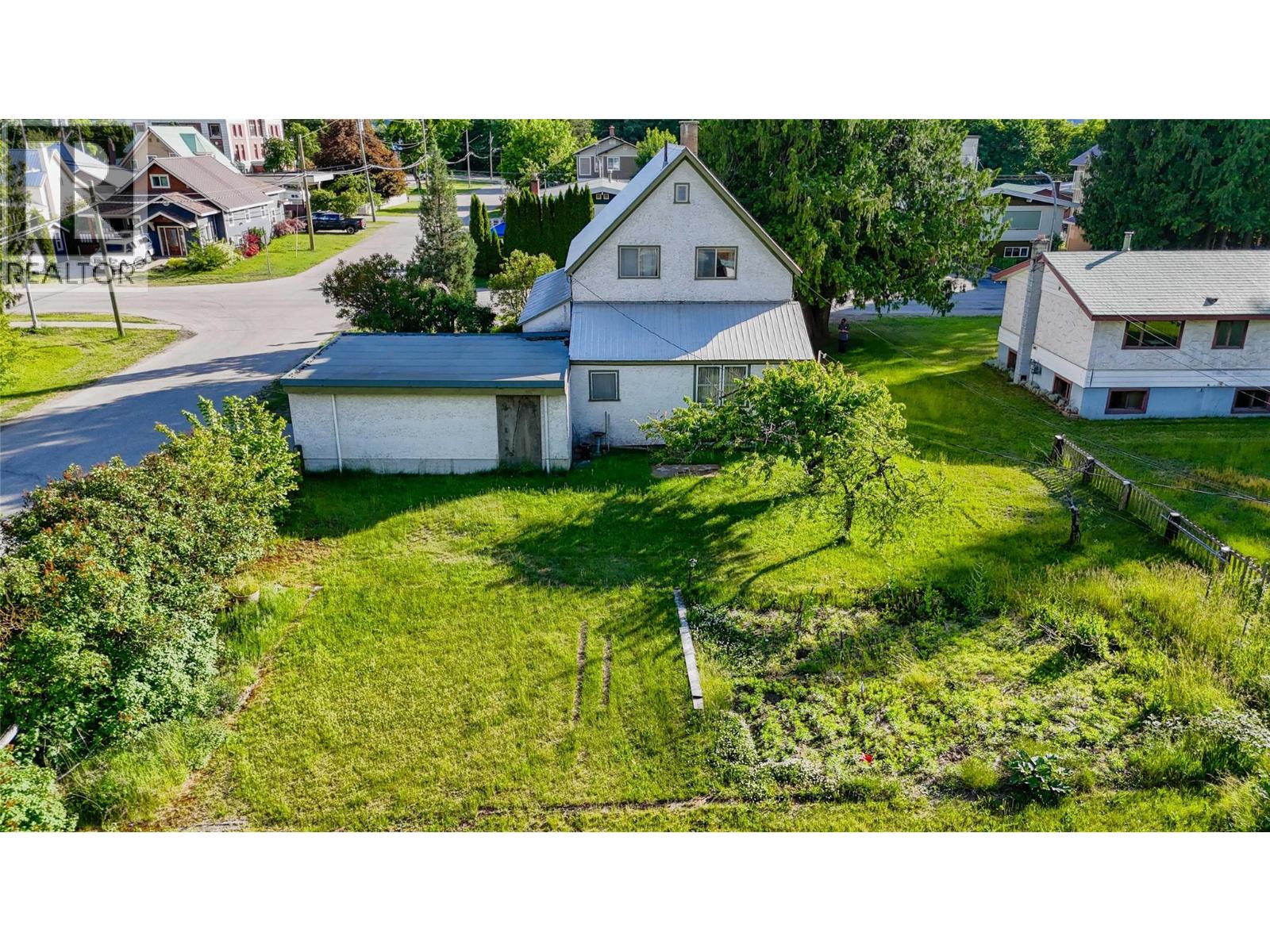 1202 First Street - 41