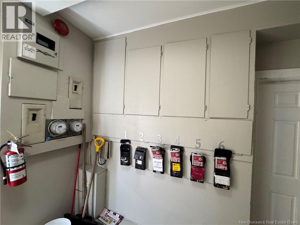 89 Adelaide Street - 24