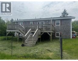 Living room - 208 Whistle Road, Grand Manan, NB E5G1B5 Photo 10