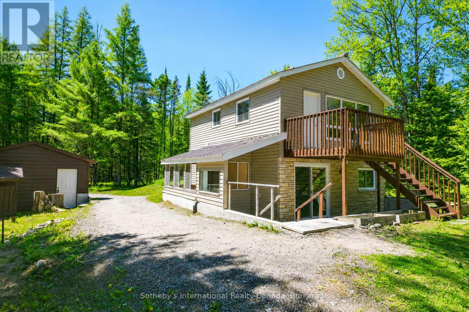 1072 HOLIDAY PARK DRIVE - 4