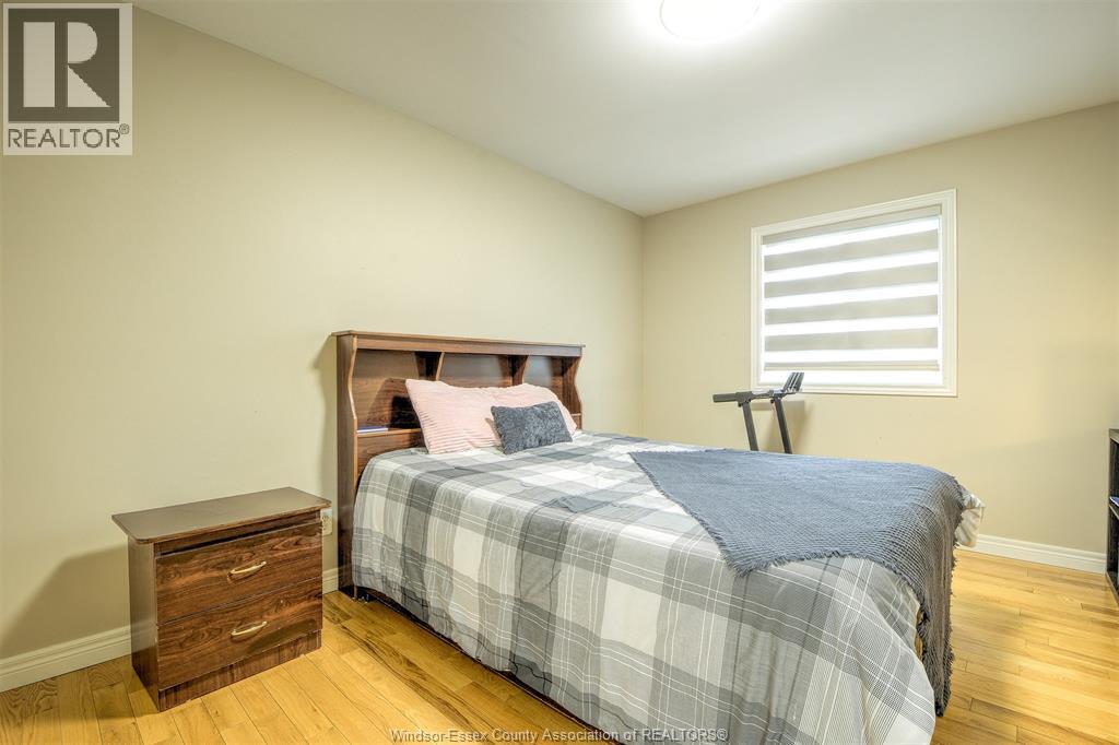 160 BRANTON CRESCENT - 11
