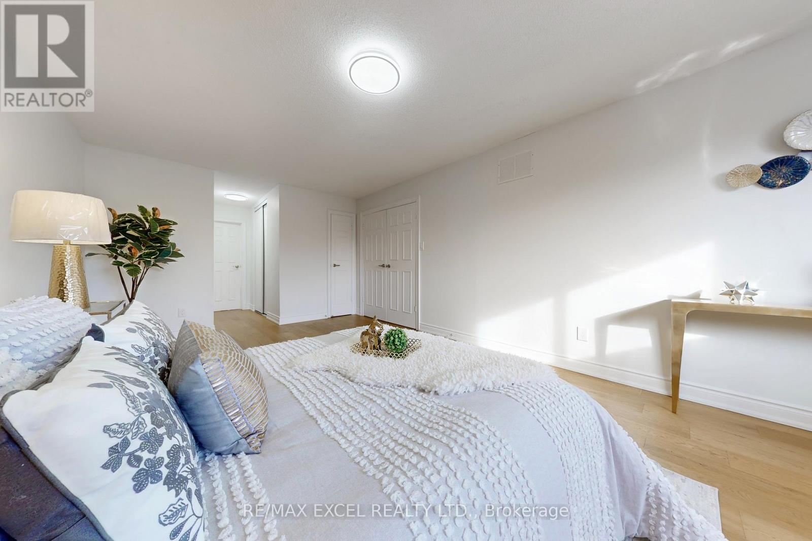 4388 GUILDWOOD WAY - 27