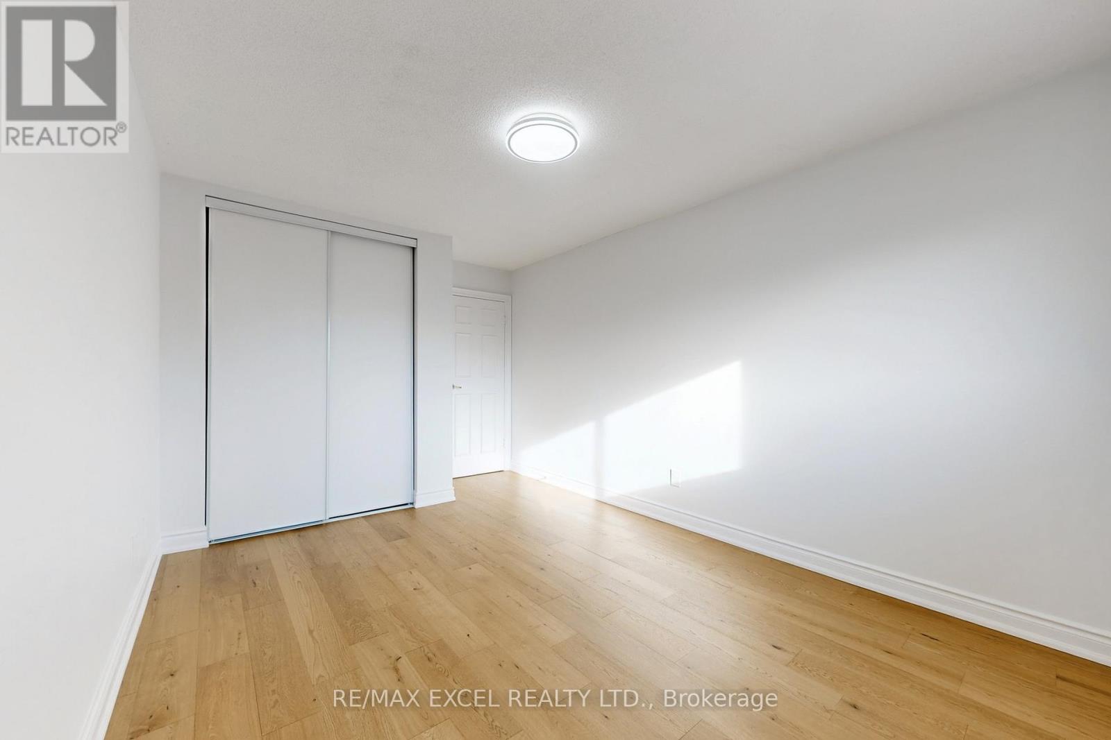 4388 GUILDWOOD WAY - 34