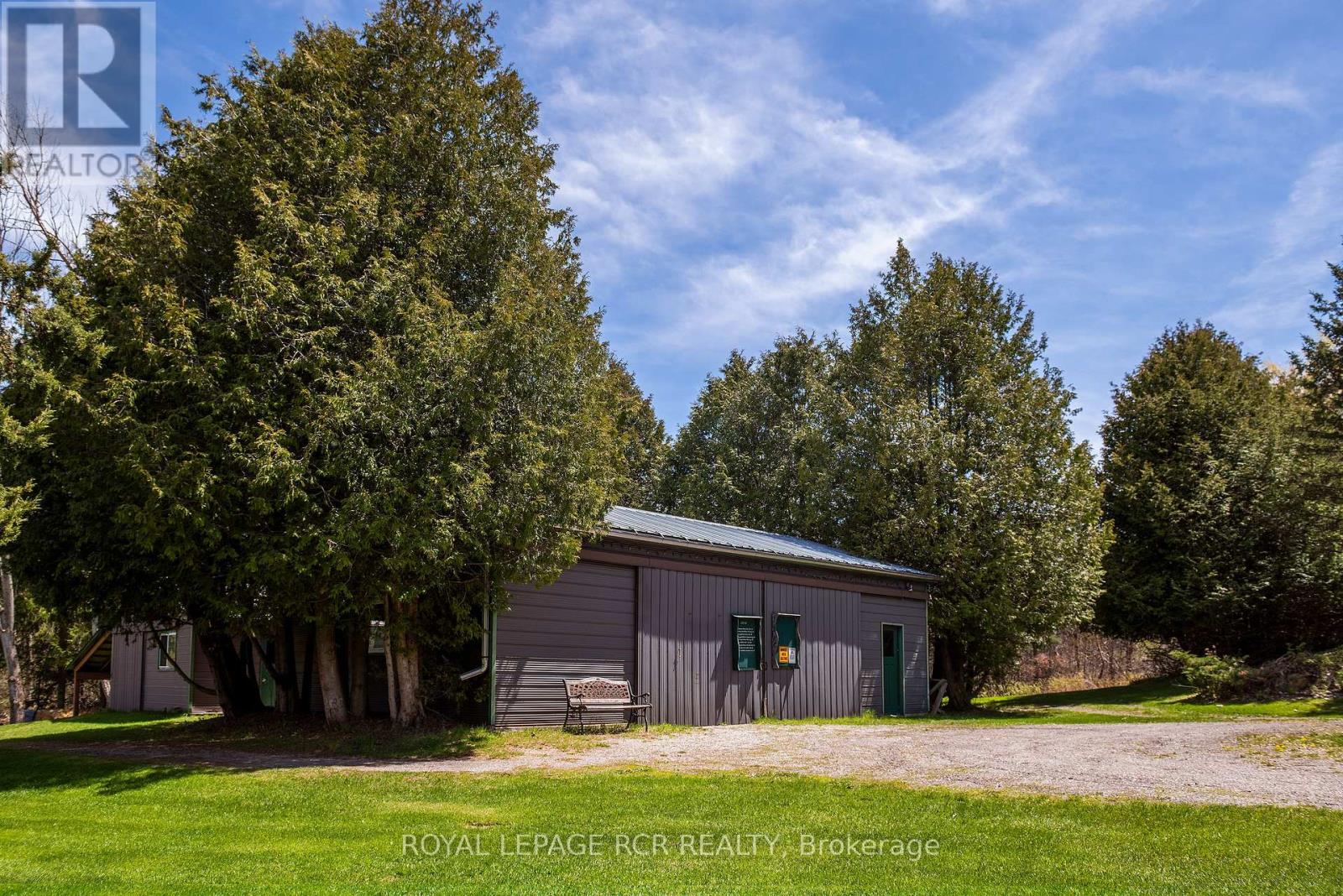836081 4TH LINE E - 27