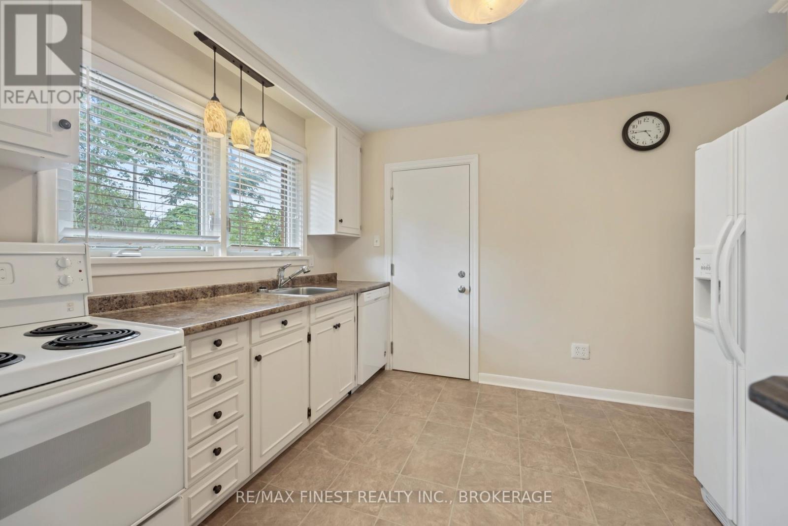 140 LIDDELL CRESCENT - 21